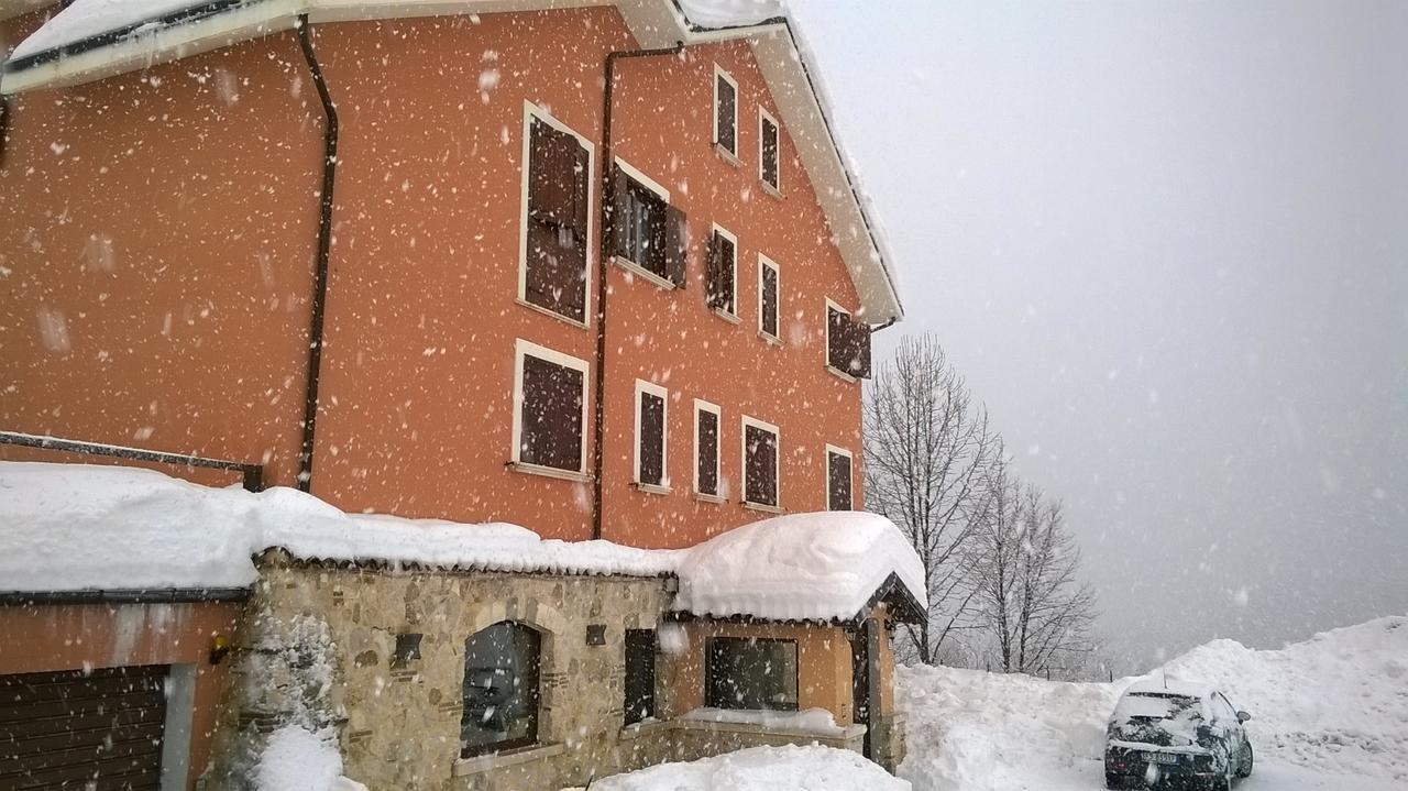 Hotel Il Ghiro أوفندولي المظهر الخارجي الصورة