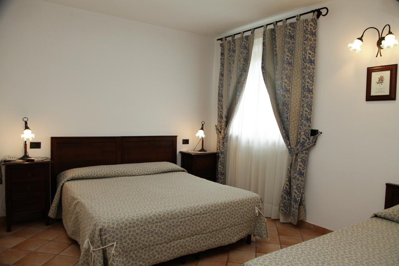 Hotel Il Ghiro أوفندولي المظهر الخارجي الصورة